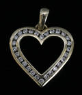 030034 HEART SHAPE 14 KT GOLD AND DIAMOND LAVALIERE
