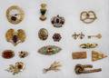 VINTAGE COSTUME BROOCHES  CLIPS 19 PCS