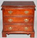 COLONIAL STYLE MAHOGANY THREE DRAWER CHEST