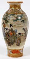 JAPANESE SATSUMA EARTHENWARE VASE EARLY 20TH C
