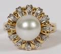 18KT GOLD 9MM PEARL  DIAMOND RING SIZE 85