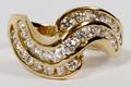 18KT YELLOW GOLD  DIAMOND RING