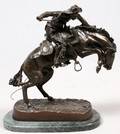 AFTER FREDERIC REMINGTON RECAST BRONZE SCULPTURE