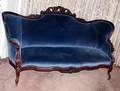 091218 VICTORIAN MAHOGANY SERPENTINEBACK SOFA L79