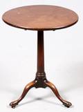ENGLISH QUEEN ANNE STYLE WALNUT TILTTOP TABLE