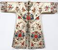 CHINESE EMBROIDERED IVORY SILK ROBE