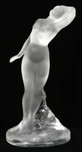 082151 LALIQUE FRANCE CARVED GLASS SCULPTURE