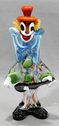 082319 MURANO GLASS STANDING CLOWN W GUITAR