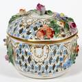 DRESDEN PORCELAIN DRESSER BOX