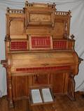 010405 CLOUGH  WARREN PUMP ORGAN  SWIVEL CHAIR