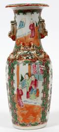 CHINESE ROSE MEDALLION PORCELAIN VASE C 1900