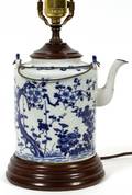 CHINESE PORCELAIN TEAPOT MOUNTED AS A LAMP