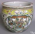 Chinese export porcelain planter