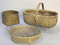Woven buttocks basket