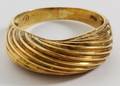 18KT YELLOW GOLD RING