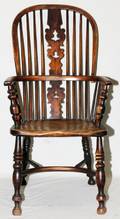 VINTAGE CARVED OAK SPINDLE BACK WINDSOR CHAIR