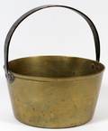 AMERICAN BRASS KETTLE WITH IRON HANDLE C19TH