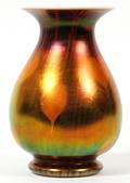 ART GLASS VASE