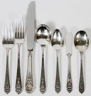 INTERNATIONAL STERLING QUEENS LACE FLATWARE 35