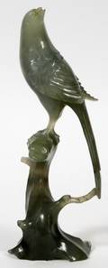 CHINESE CARVED GREEN SERPENTINE BIRD