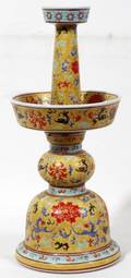 051131 MODERN CHINESE FAMILLE ROSE PORCELAIN HOLDER