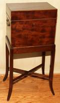 052151 ENGLISH MAHOGANY CELLARETTE ON STAND 19TH C