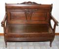 051329 AMERICAN OAK SETTEE C 1900 H 40 L 46