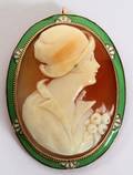 031367 14KT GOLD CARVED CAMEO  PENDANTBROOCH