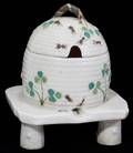 030346 BELLEEK PORCELAIN HONEY POT 18911926 H 6