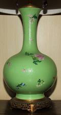 052378 CHINESE PORCELAIN VASE MOUNTED AS A LAMP