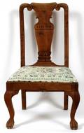 ENGLISH QUEEN ANNE STYLE MAHOGANY CHILDS CHAIR