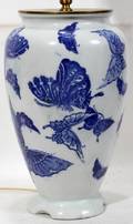 022554 BLUE AND WHITE PORCELAIN VASE MOUNTED AS LAMP