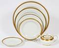 GOLDRIM PORCELAIN DINNER WARE 32 PIECES ASSEMBLED