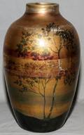 040485 WELLER VASE 10