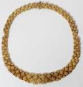 090106 18 KT YELLOW GOLD TEXTURED NECKLACE