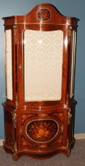 072235 MAHOGANY AND FRUITWOOD INLAY CURIO CABINET