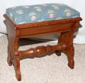 071474 AMERICAN OAK SEWING STOOL C 1900 H 15 W 10