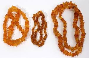 062397 LADYS AMBER NECKLACES THREE L 19