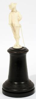 062381 CARVED IVORY EUROPEAN FIGURE H 3