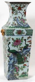 111489 CHINESE PORCELAIN VASE H 24 12