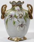 091568 NIPPON HANDPAINTED PORCELAIN VASE H 9