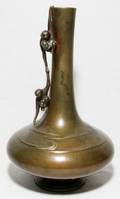 081046 JAPANESE BRONZE MONKEY VASE 18TH C H 9