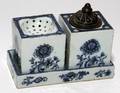 CHINESE BLUE  WHITE PORCELAIN INK STAND