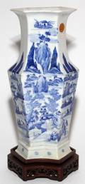 CHINESE EXPORT BLUE  WHITE PORCELAIN HEXAGON
