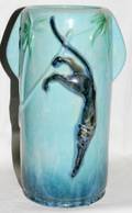 031177 ROSEVILLE WINCRAFT PANTHER POTTERY VASE H 11