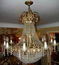 021170 CRYSTAL AND BRONZE CHANDELIER H 32 DIA 33