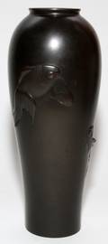 JAPANESE BRONZE VASE SIGNED MEIJI PERIOD