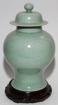 CHINESE CELADON GINGER JAR H 15 DIA 9