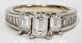 012166 EMERALD CUT DIAMOND RINGCENTER 130 CT