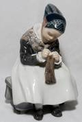 ROYAL COPENHAGEN PORCELAIN FIGURE H 5 34